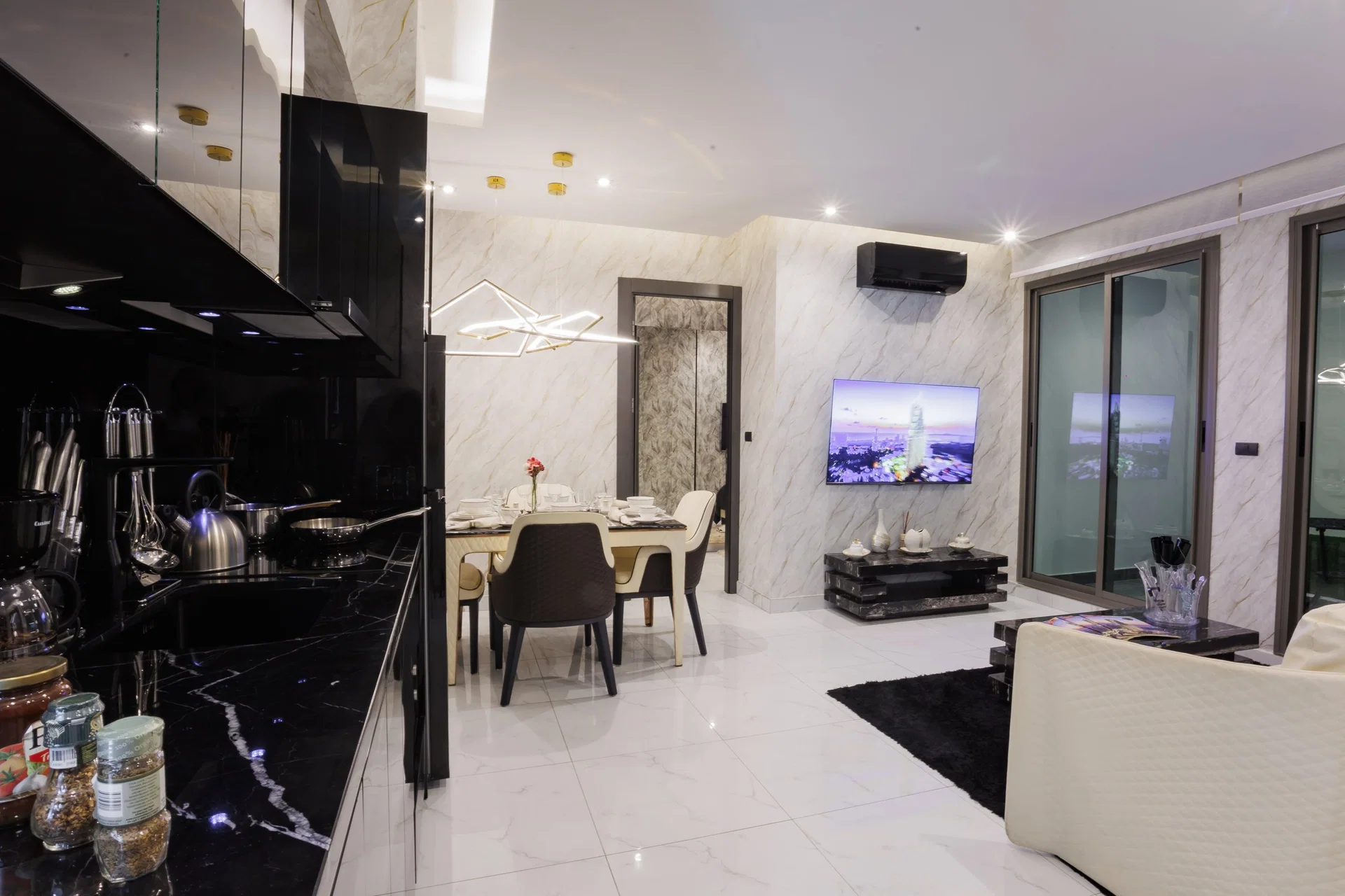 Musterwohnung, 2-slaapkamer, Grand Solaire Pattaya, Pattaya City — Sky Thai Property